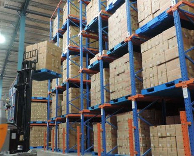 Selective Drive In Pallet Racking