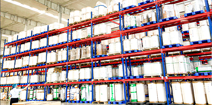 Seamless Logistics: the Role of Flow Shelving in Modern Warehouses