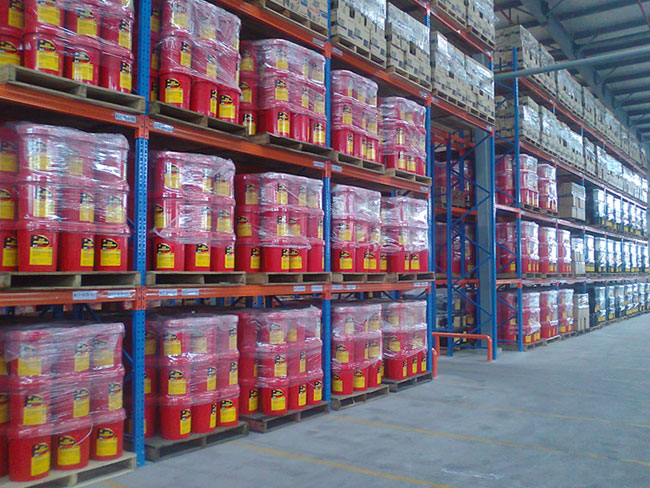 warehouse food storage