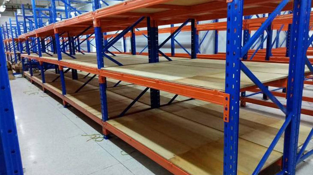 wide span shelving racks