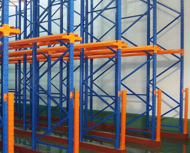 Customized Heavy Duty Warehouse Drive In Pallet Rack