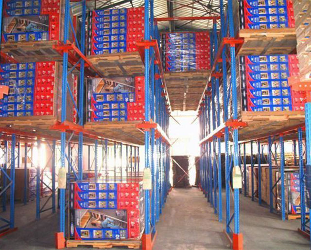 Drive In Pallet Storage Racks