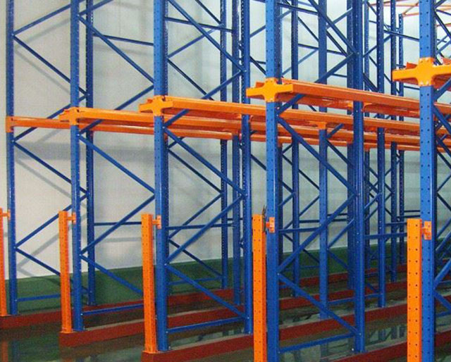 Heavy Duty Flow Through Racking System