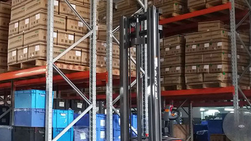 narrow and very narrow aisle racking